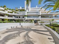 Апартамент на продажу в Las Lomas del Marbella Club, Золотая Миля