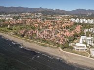 Ground Floor Apartment for sale in Menara Beach, Estepona