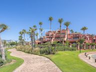 Ground Floor Apartment for sale in Menara Beach, Estepona