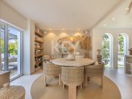 Вилла на продажу в Atalaya de Rio Verde, Новая Андалусия