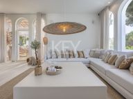Вилла на продажу в Atalaya de Rio Verde, Новая Андалусия