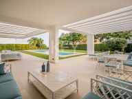 Villa for sale in Los Flamingos, Benahavis
