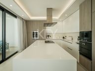 Villa for sale in Los Flamingos, Benahavis