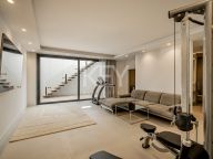 Villa for sale in Los Flamingos, Benahavis