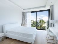 Villa for sale in Los Flamingos, Benahavis