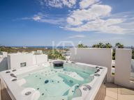 Villa for sale in Los Flamingos, Benahavis