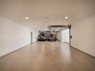 Villa for sale in Los Flamingos, Benahavis