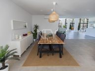 Villa for sale in Atalaya de Rio Verde, Nueva Andalucia