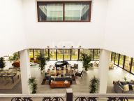 Villa for sale in Atalaya de Rio Verde, Nueva Andalucia