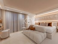 Villa for sale in Atalaya de Rio Verde, Nueva Andalucia