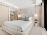 Villa for sale in Atalaya de Rio Verde, Nueva Andalucia