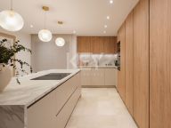 Villa for sale in Atalaya de Rio Verde, Nueva Andalucia