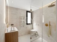 Villa for sale in Atalaya de Rio Verde, Nueva Andalucia