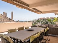 Duplex for sale in Aloha Hill Club, Nueva Andalucia