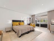 Duplex for sale in Aloha Hill Club, Nueva Andalucia