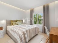 Duplex for sale in Aloha Hill Club, Nueva Andalucia