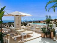 Villa for sale in Nueva Andalucia