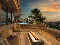 Villa for sale in Nueva Andalucia