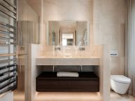 Apartamento en venta en La Quinta, Benahavis