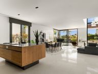 Villa Pareada en venta en Cabopino, Marbella Este