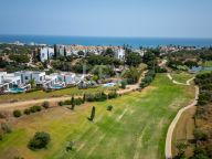 Villa Pareada en venta en Cabopino, Marbella Este
