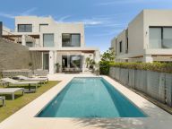 Villa Pareada en venta en Cabopino, Marbella Este