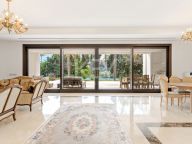Villa for sale in Casasola, Estepona