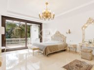 Villa for sale in Casasola, Estepona