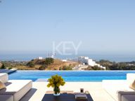 Villa for sale in Los Altos de los Monteros, Marbella East