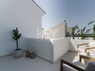 Duplex Penthouse for sale in La Quinta Village, Nueva Andalucia