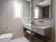 Duplex Penthouse for sale in La Quinta Village, Nueva Andalucia