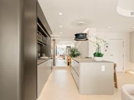 Ático en venta en Bahía del Velerín, Estepona