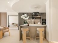Ático en venta en Bahía del Velerín, Estepona
