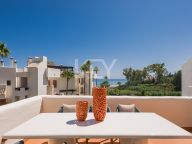 Ático en venta en Bahía del Velerín, Estepona