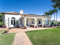 Villa en venta en Altos Reales, Marbella Golden Mile