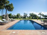 Villa en venta en Altos Reales, Marbella Golden Mile
