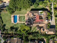 Villa en venta en Altos Reales, Marbella Golden Mile