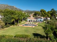 Villa for sale in Altos Reales, Marbella Golden Mile