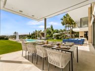 Villa for rent in La Cerquilla, Nueva Andalucia