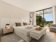 Villa for rent in La Cerquilla, Nueva Andalucia