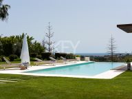 Villa for rent in La Cerquilla, Nueva Andalucia