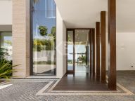 Villa for rent in La Cerquilla, Nueva Andalucia
