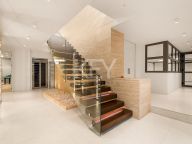 Villa for rent in La Cerquilla, Nueva Andalucia