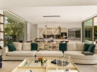 Villa for rent in La Cerquilla, Nueva Andalucia