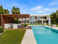 Villa for rent in La Cerquilla, Nueva Andalucia