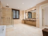 Villa for sale in Casasola, Estepona