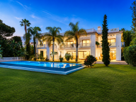 Villa for sale in Casasola, Estepona