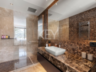 Villa en venta en Benahavis