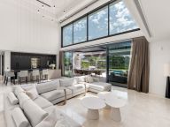 Villa en venta en Benahavis