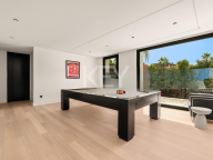 Villa en venta en Benahavis